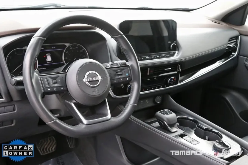 2022 Nissan Rogue SL photo 1