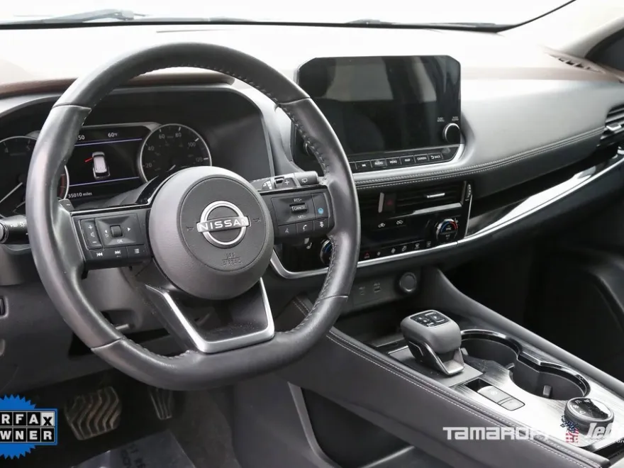 2022 Nissan Rogue SL photo 1