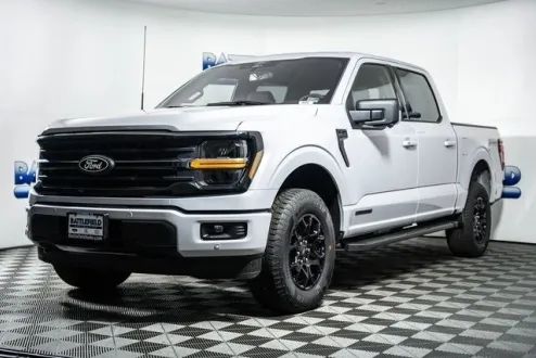 2025 Ford F-150 XLT photo 3