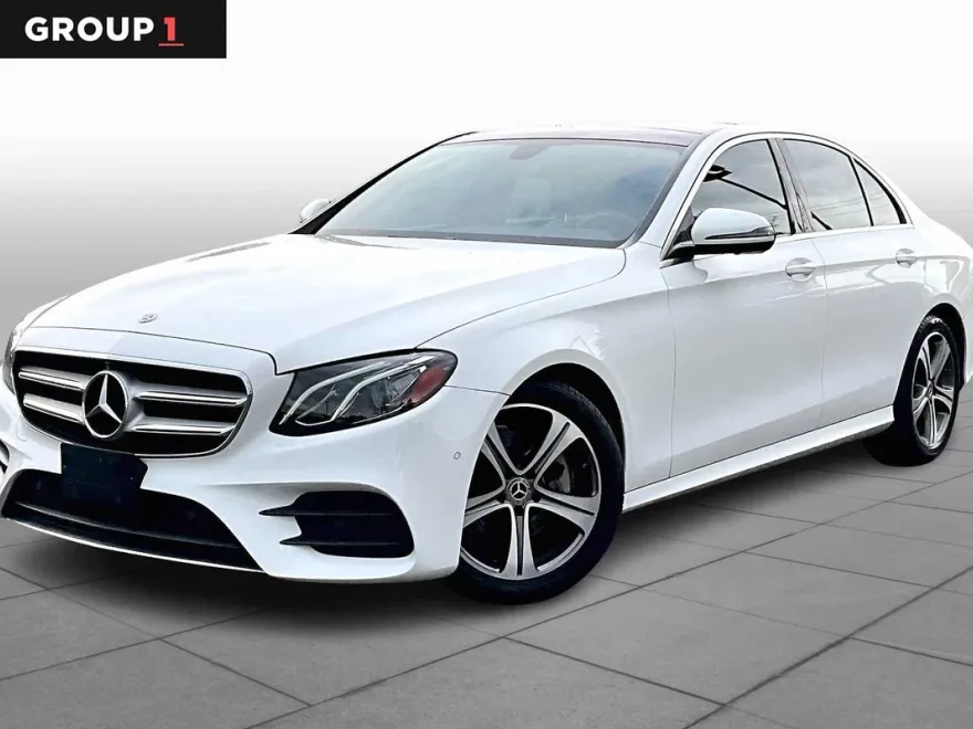 2019 Mercedes Benz E 300 Sedan photo 1