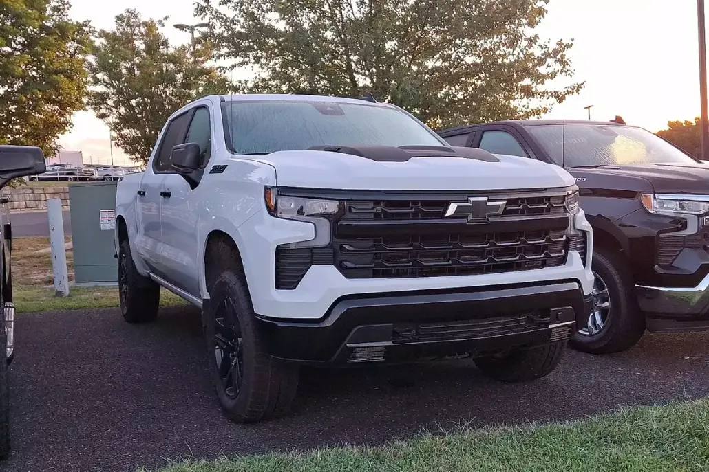 2025 Chevrolet Silverado 1500 LT Trail Boss photo 1