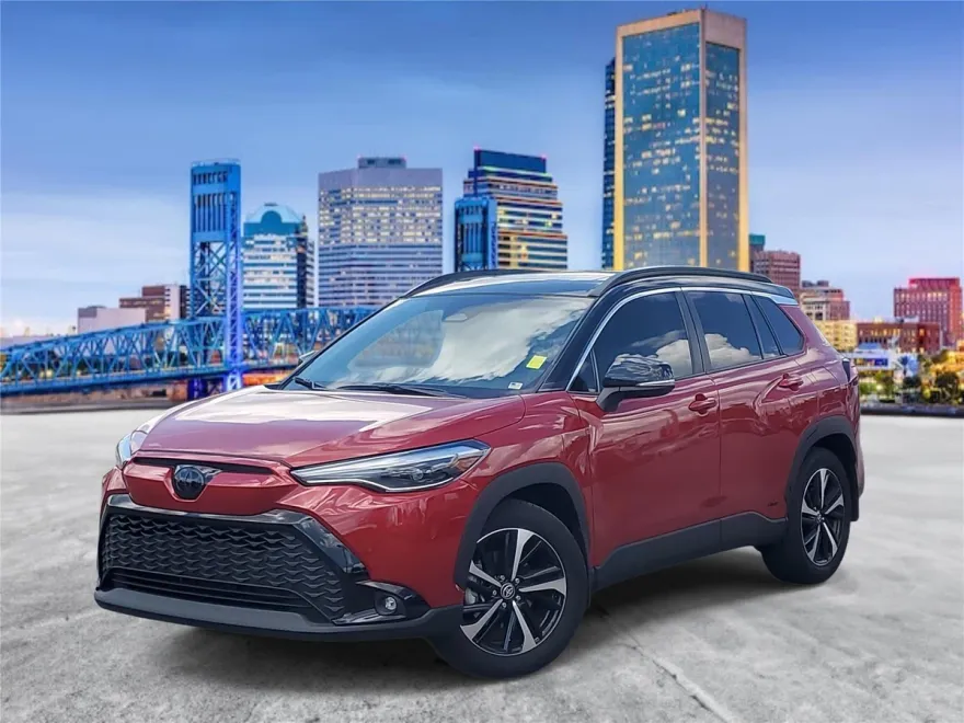 2023 Toyota Corolla Cross Hybrid XSE photo 1