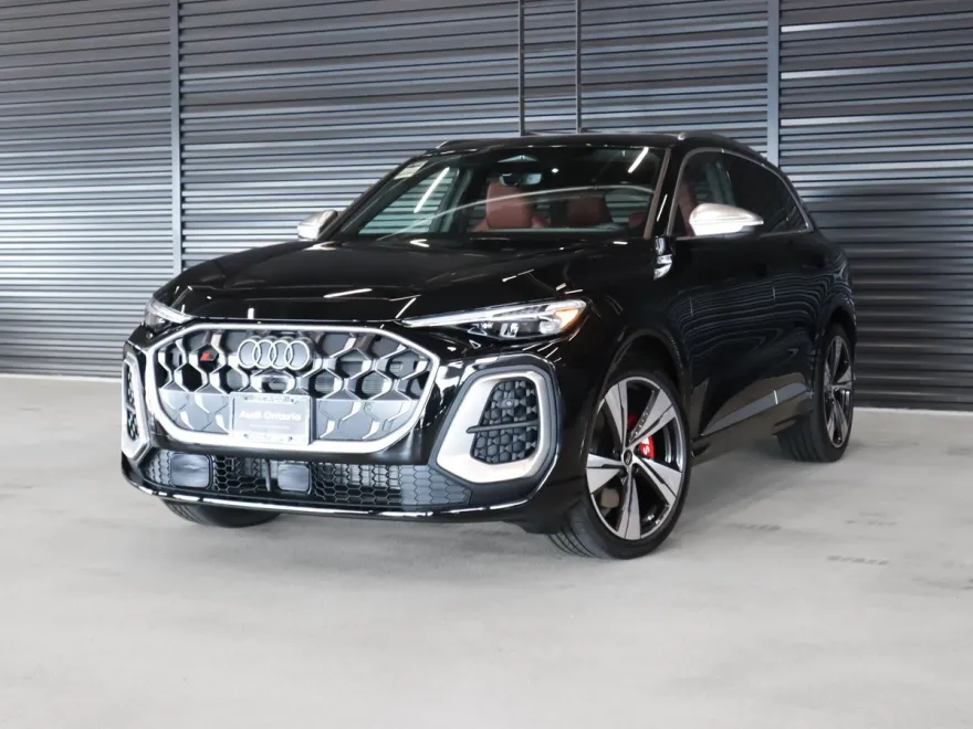 2025 Audi SQ5 Prestige photo 1