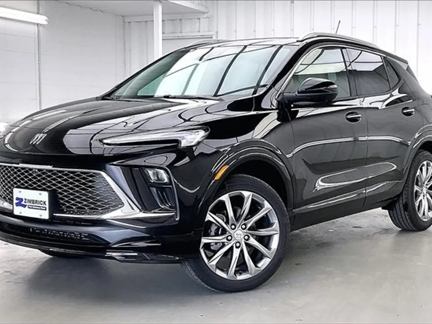 2026 Buick Encore GX Avenir photo 1