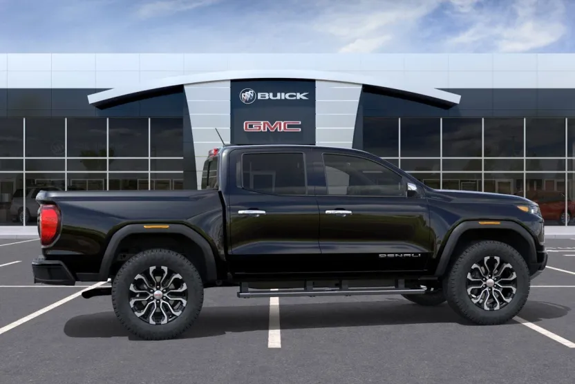 2026 Gmc Canyon Denali photo 1