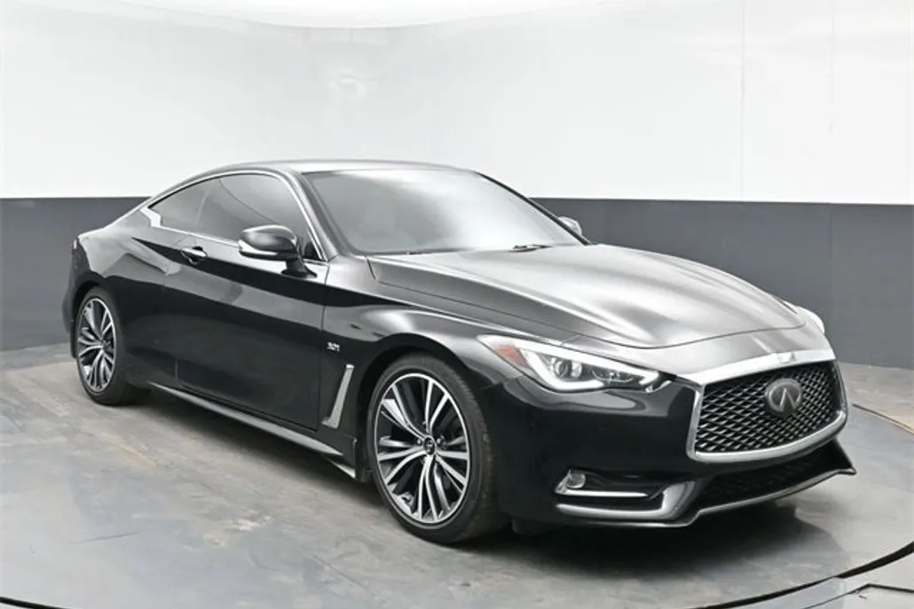 2020 Infiniti Q60 3.0t Luxe photo 1