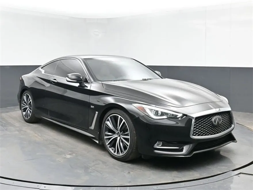 2020 Infiniti Q60 3.0t Luxe photo 1