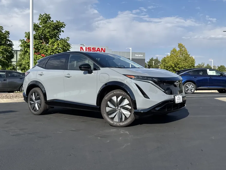 2025 Nissan ARIYA Engage photo 1