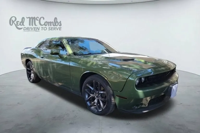 2020 Dodge Challenger SXT photo 1
