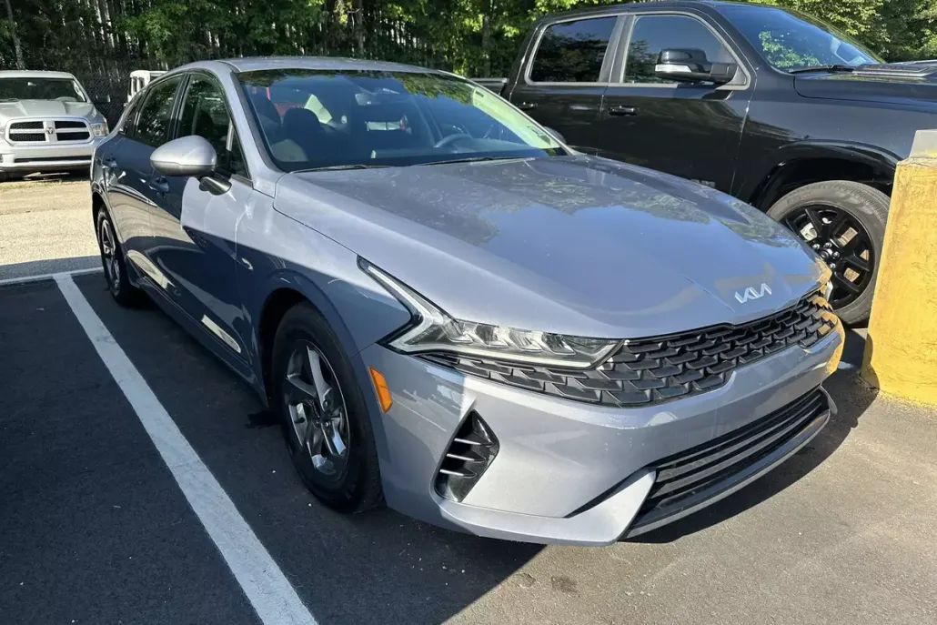 2023 Kia K5 LXS photo 1