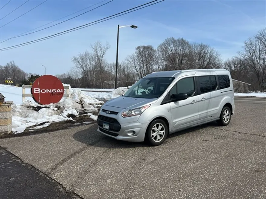 2016 Ford Transit XLT photo 1