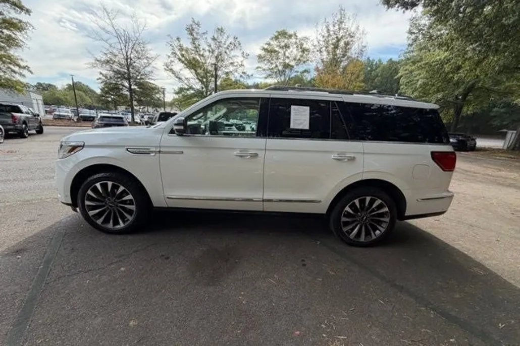 2021 Lincoln Navigator Reserve photo 1