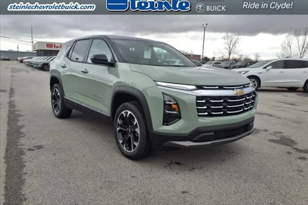2025 Chevrolet Equinox LT photo 1