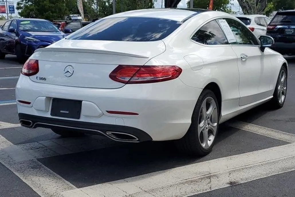 2017 Mercedes Benz C 300 Coupe photo 1
