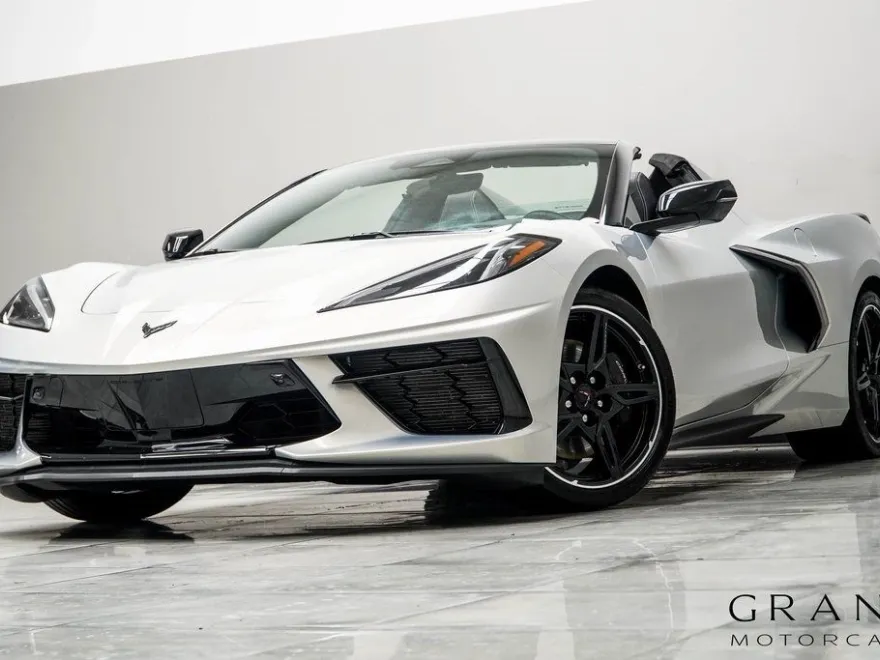 2024 Chevrolet Corvette Stingray Convertible 3LT photo 1