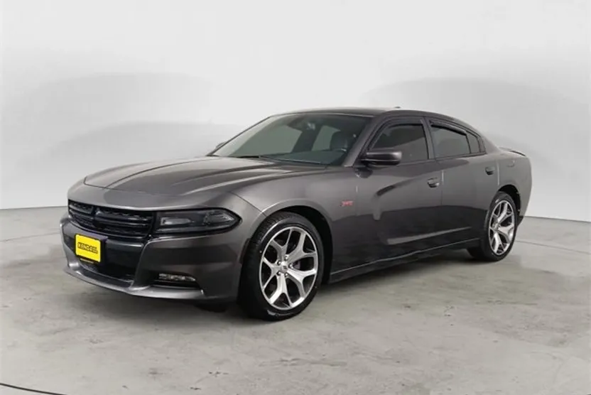 2016 Dodge Charger R/T photo 1