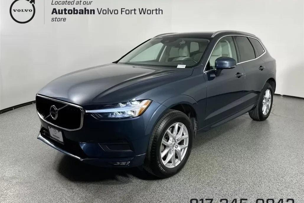 2021 Volvo XC60 T6 Momentum photo 1