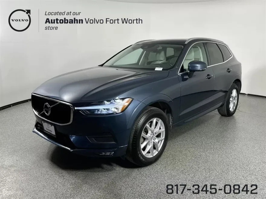 2021 Volvo XC60 T6 Momentum photo 1