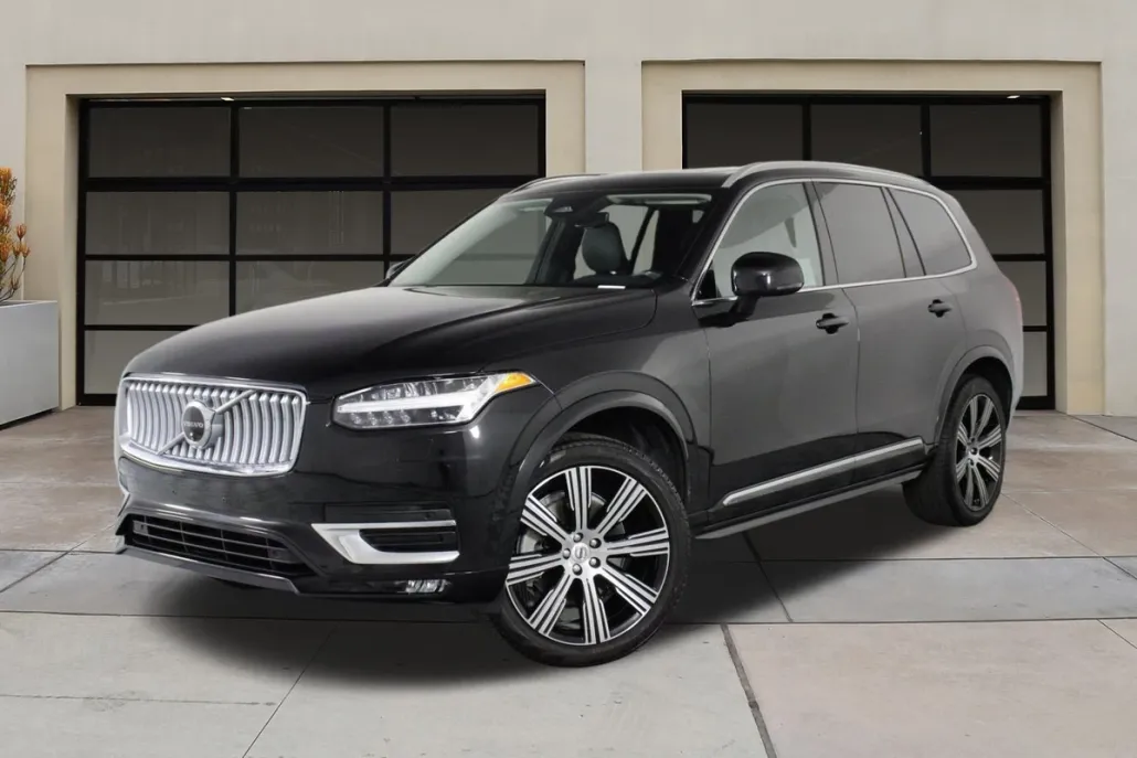 2025 Volvo XC90 Plus photo 1