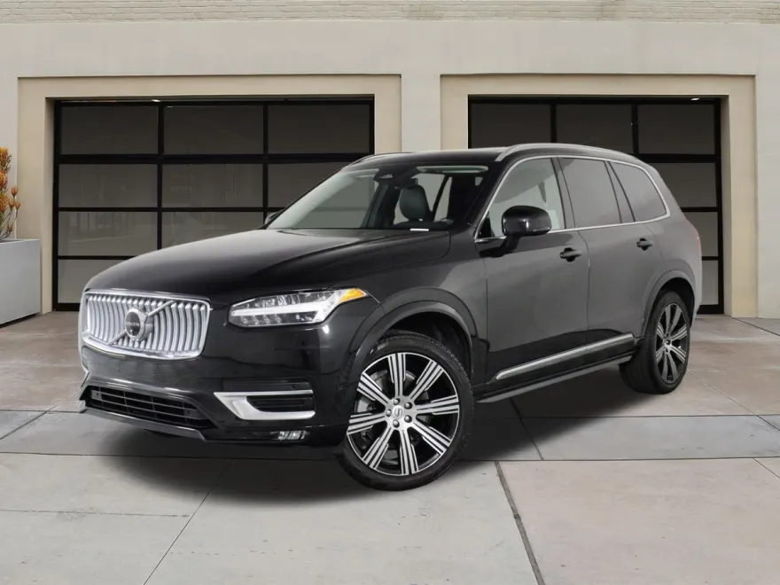 2025 Volvo XC90 Plus photo 1