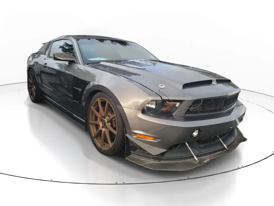 2010 Ford Mustang GT Premium photo 1