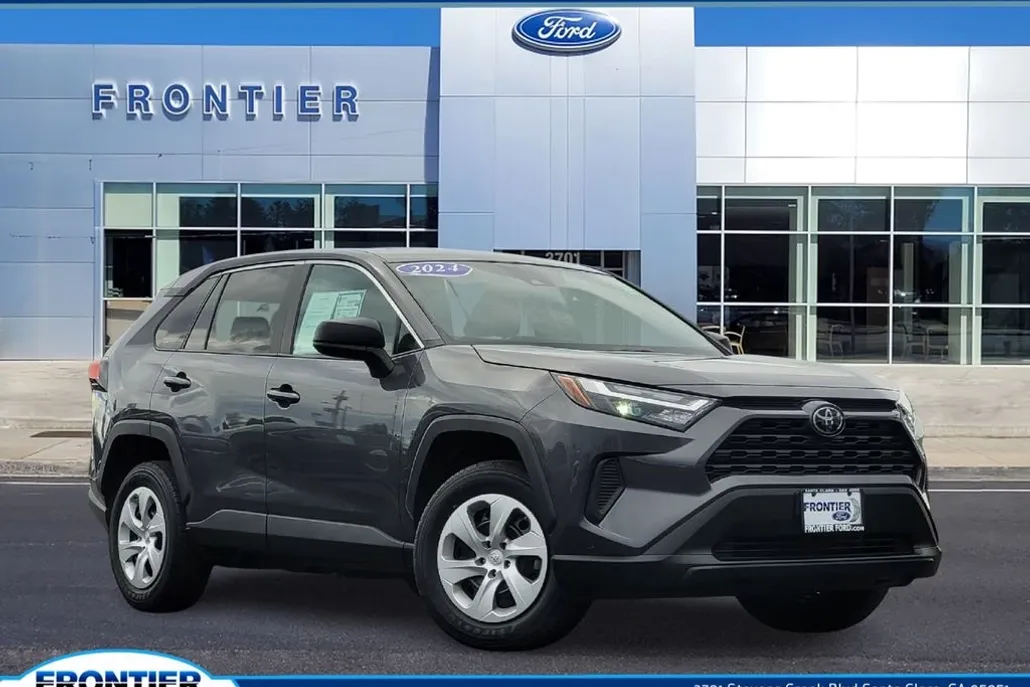 2024 Toyota RAV4 LE photo 1