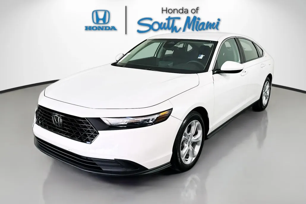 2025 Honda Accord LX photo 1