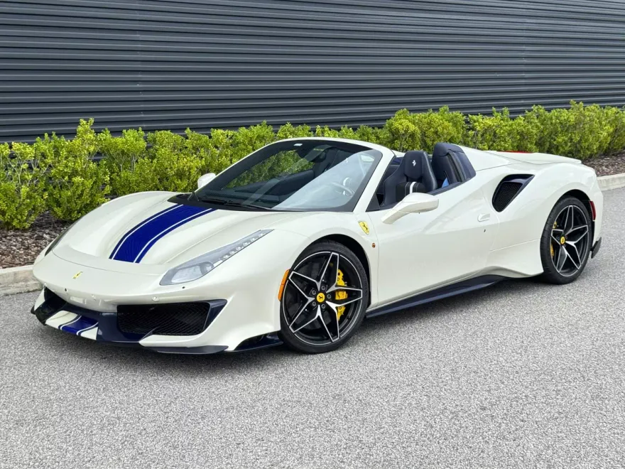 2020 Ferrari 488 Pista Spider photo 1