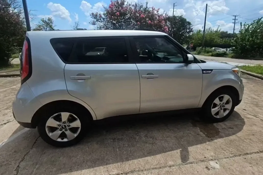 2018 Kia Soul Base photo 1