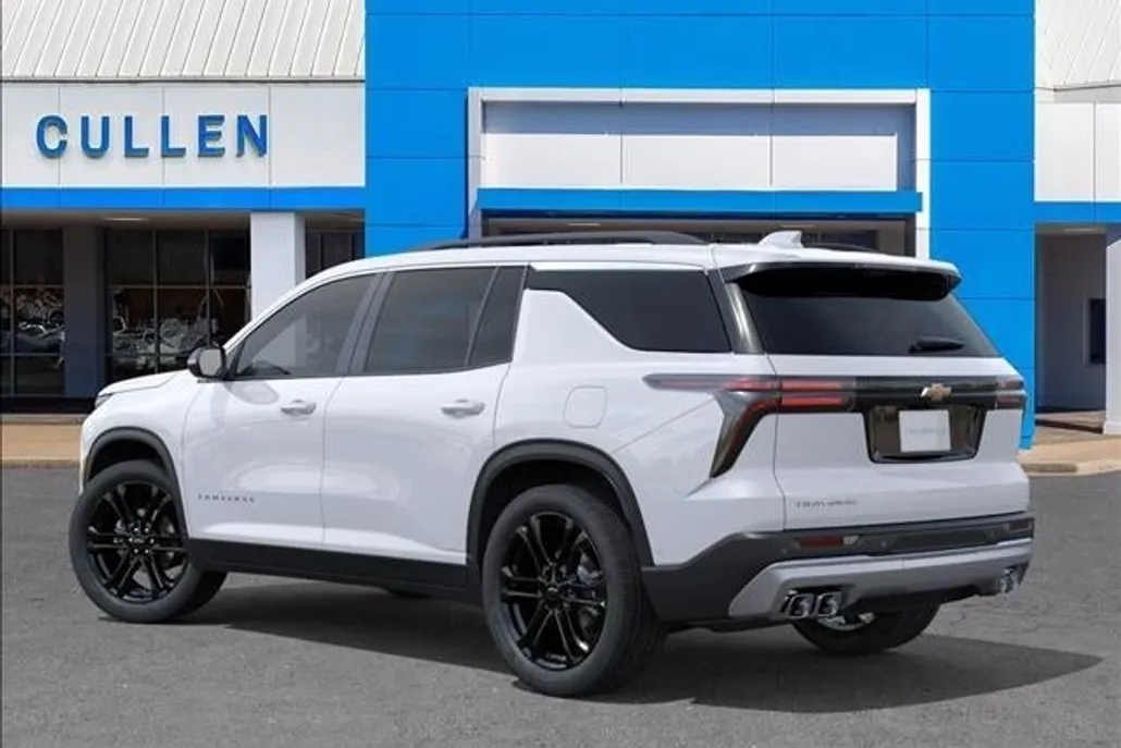 2026 Chevrolet Traverse photo 1