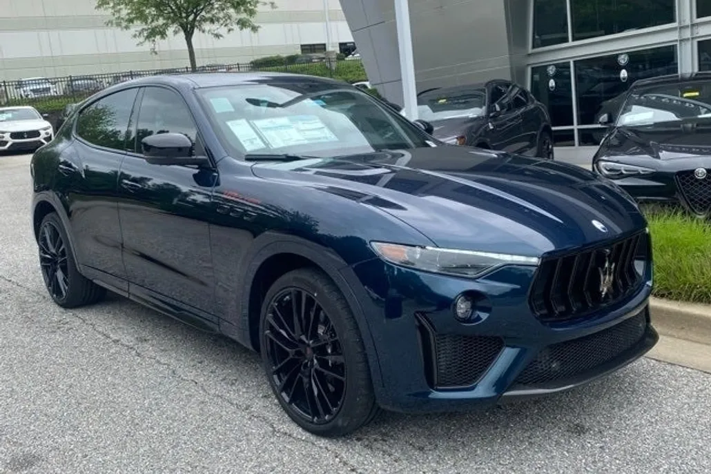 2024 Maserati Levante Trofeo photo 1