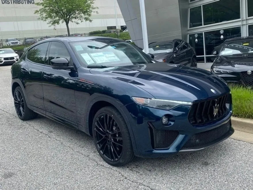 2024 Maserati Levante Trofeo photo 1