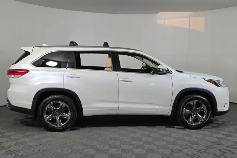 2018 Toyota Highlander Limited photo 1
