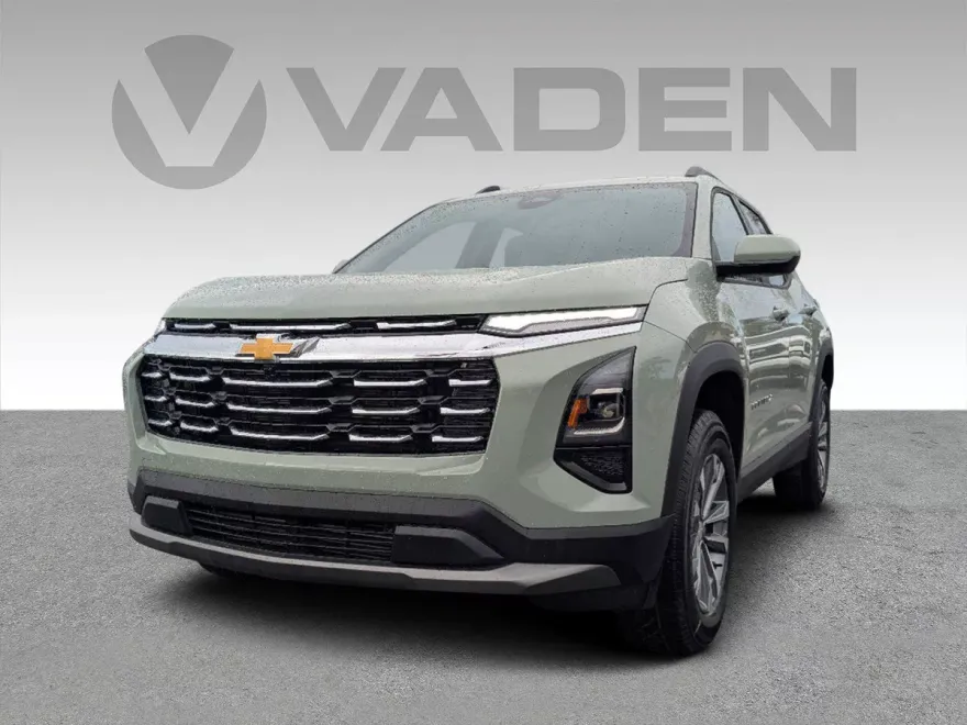 2025 Chevrolet Equinox LT photo 1