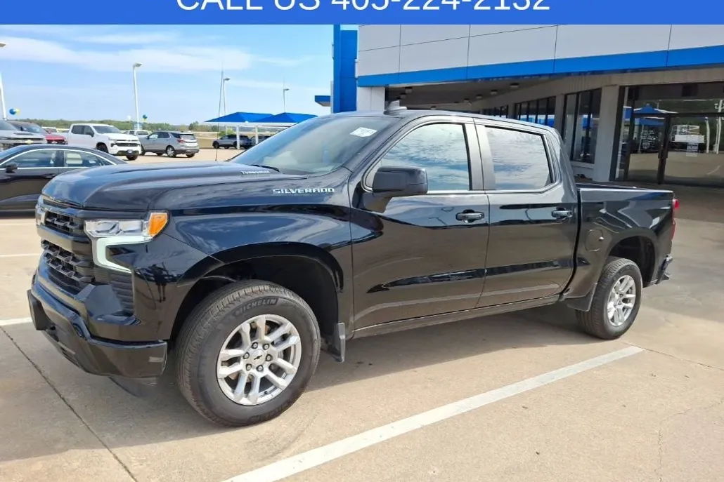 2025 Chevrolet Silverado 1500 RST photo 1