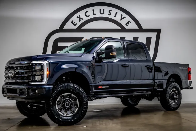 2024 Ford F-350 Lariat photo 1