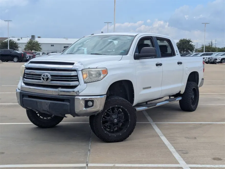 2016 Toyota Tundra SR5 photo 1