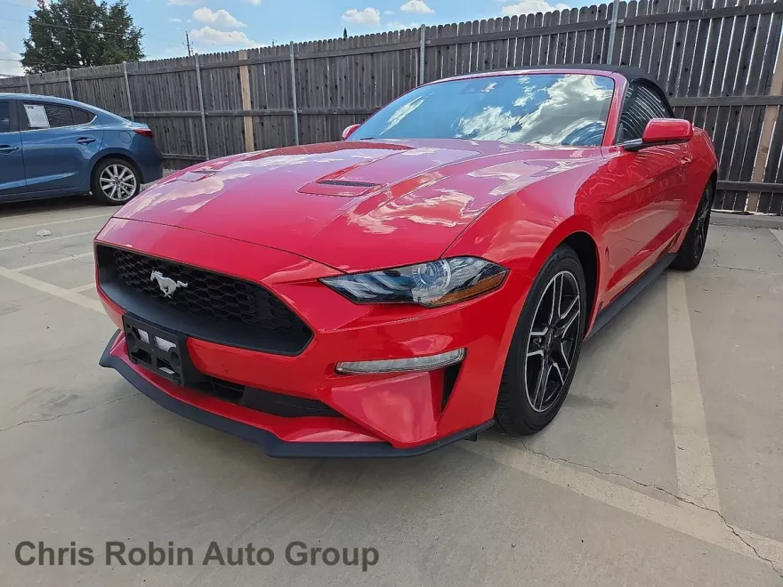 2023 Ford Mustang Convertible photo 1