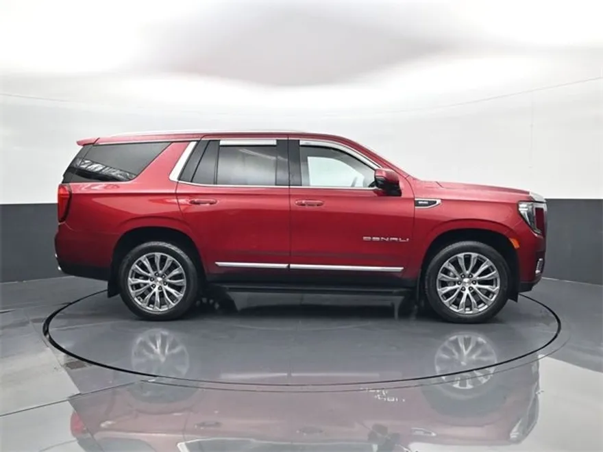 2022 Gmc Yukon Denali photo 1