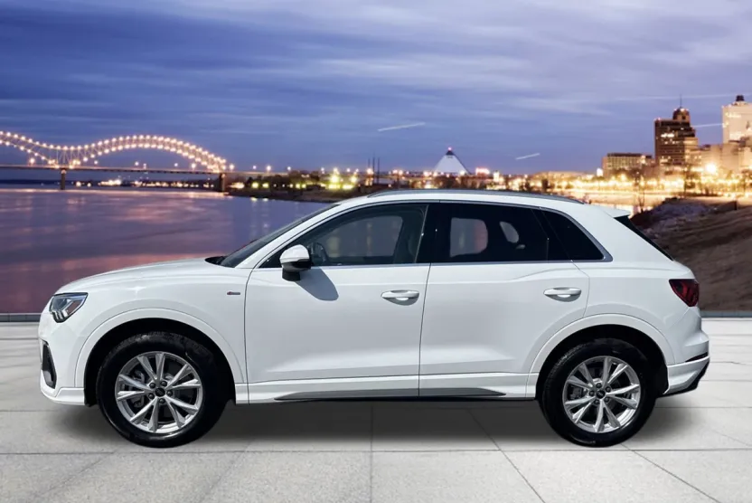 2025 Audi Q3 45 TFSI S line Premium photo 1