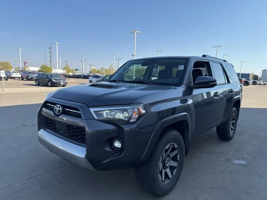 2021 Toyota 4Runner TRD Off-Road Premium photo 1