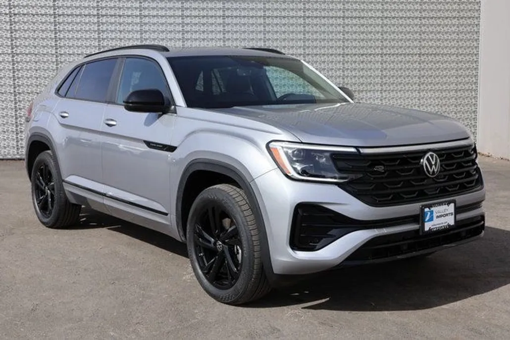 2025 Volkswagen Atlas Cross Sport SEL R-Line photo 1