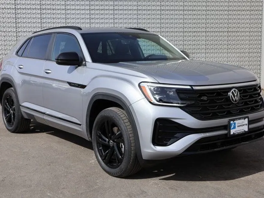 2025 Volkswagen Atlas Cross Sport SEL R-Line photo 1
