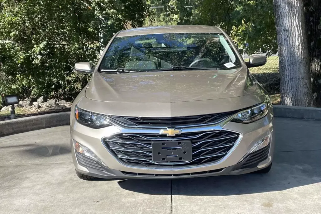 2023 Chevrolet Malibu 1LT photo 1