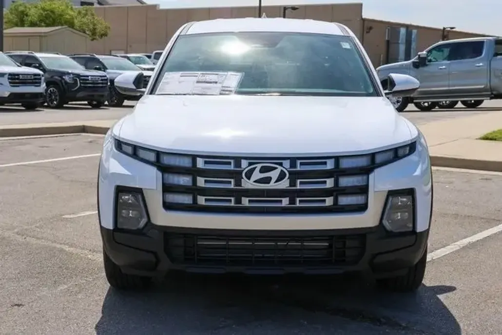 2026 Hyundai Santa Cruz SE photo 1