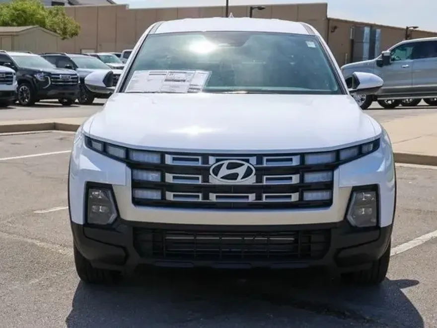 2026 Hyundai Santa Cruz SE photo 1