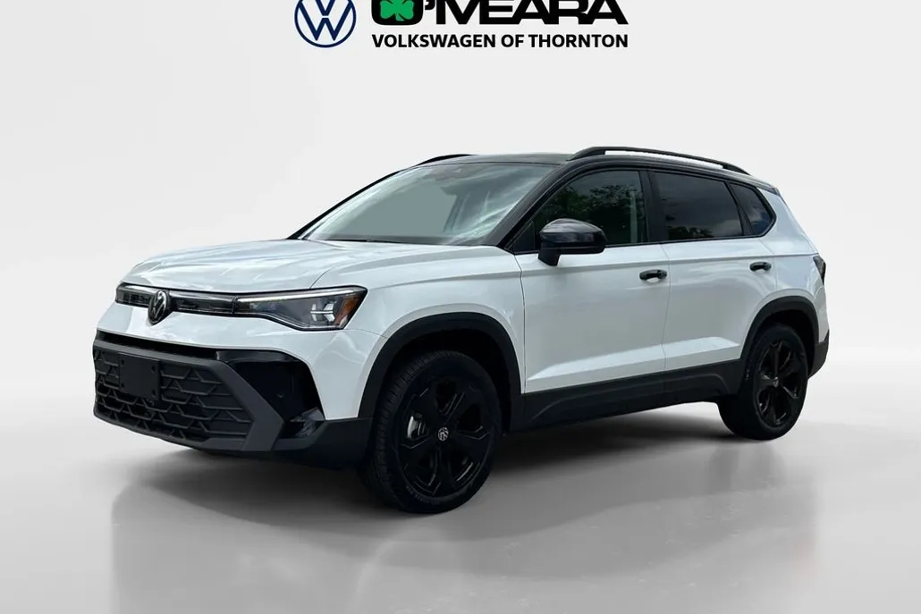 2025 Volkswagen Taos SE photo 1