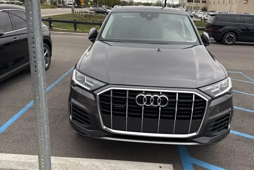 2020 Audi Q7 45 Premium photo 1