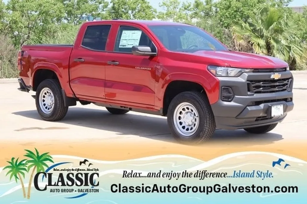 2025 Chevrolet Colorado LT photo 1