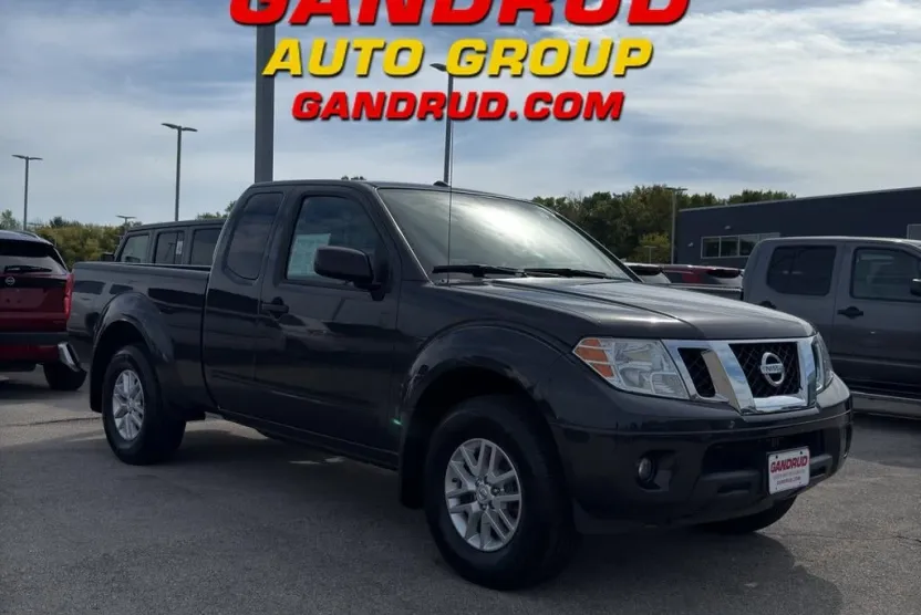2014 Nissan Frontier SV photo 1